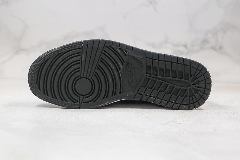 Nike Air Jordan 1 Retro Black White Crocodile Leather Sneakers