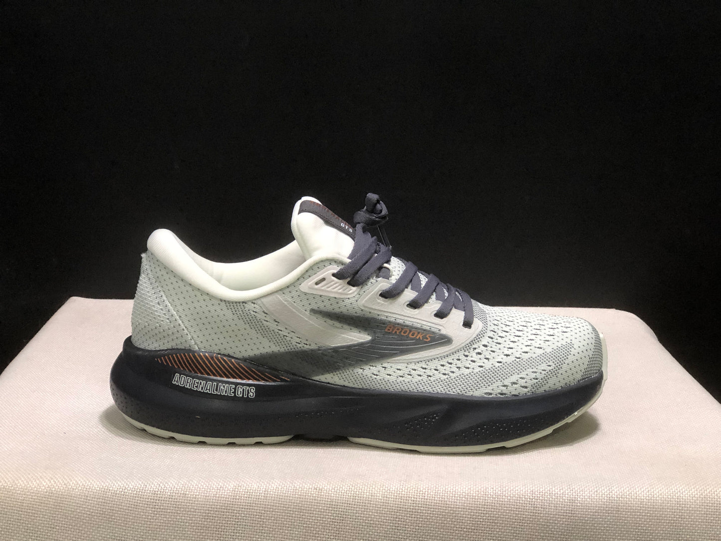 Brooks Adrenaline GTS 24 Casual Running Shoes Mercury/Ebony/Copper