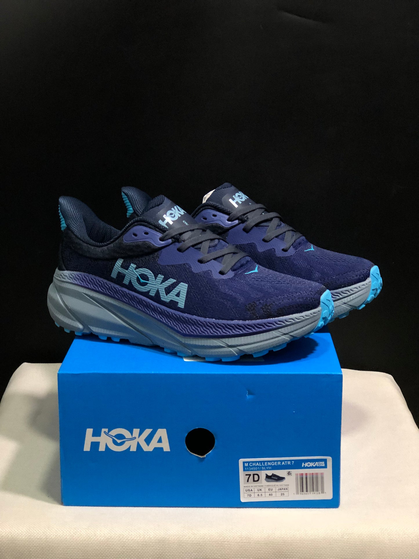 Hoka One One Challenger 7 Shock-absorbing Breathable Running Shoes Navy Sneakers