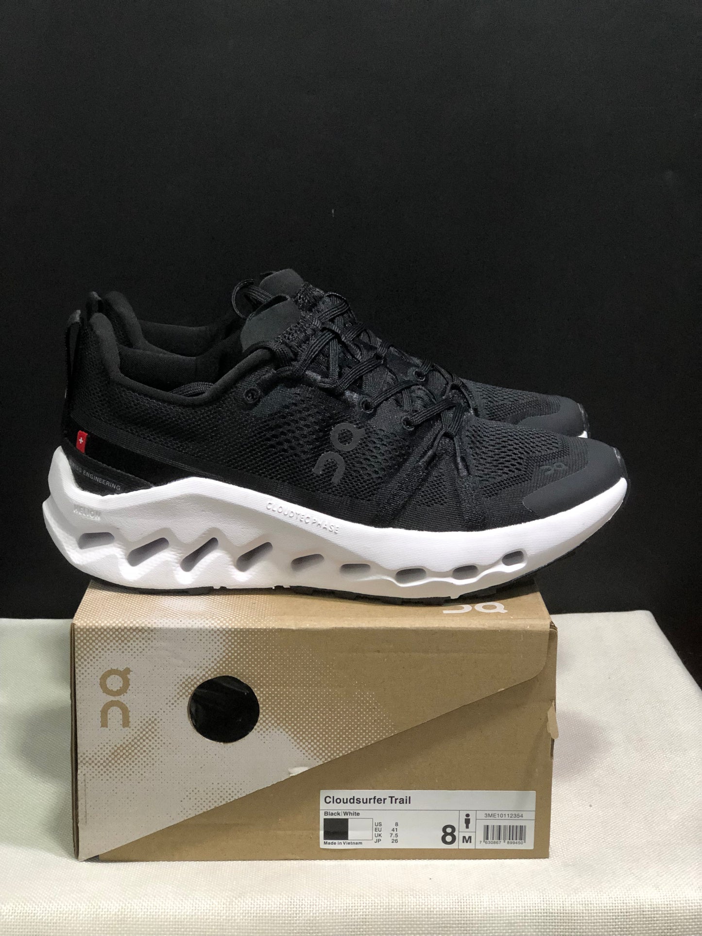 On Running Cloudsurfer Trail Waterproof Comfortable And Breathable Running Shoes Black/White
