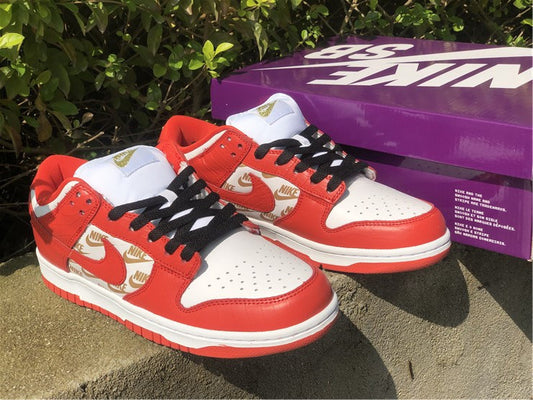 Nike SB Low Dunk Supreme Red White Sneakers Nike Joint Edition