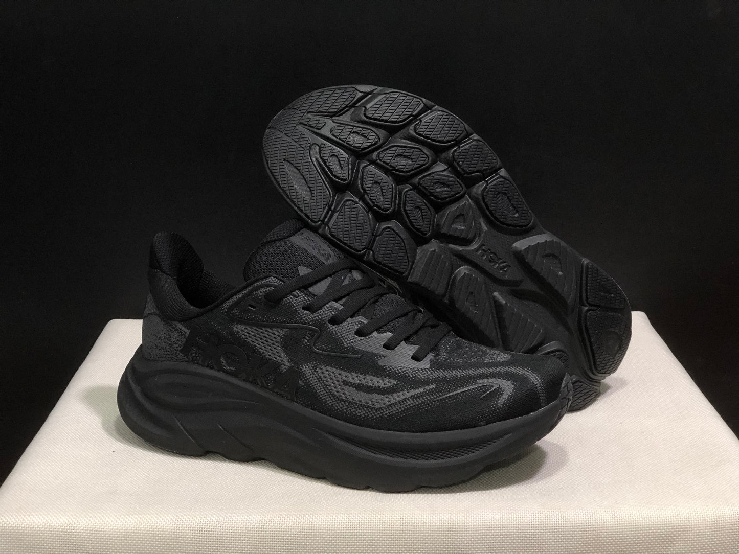 Hoka One One Clifton 10 Fashion Shoes Sneakers Black