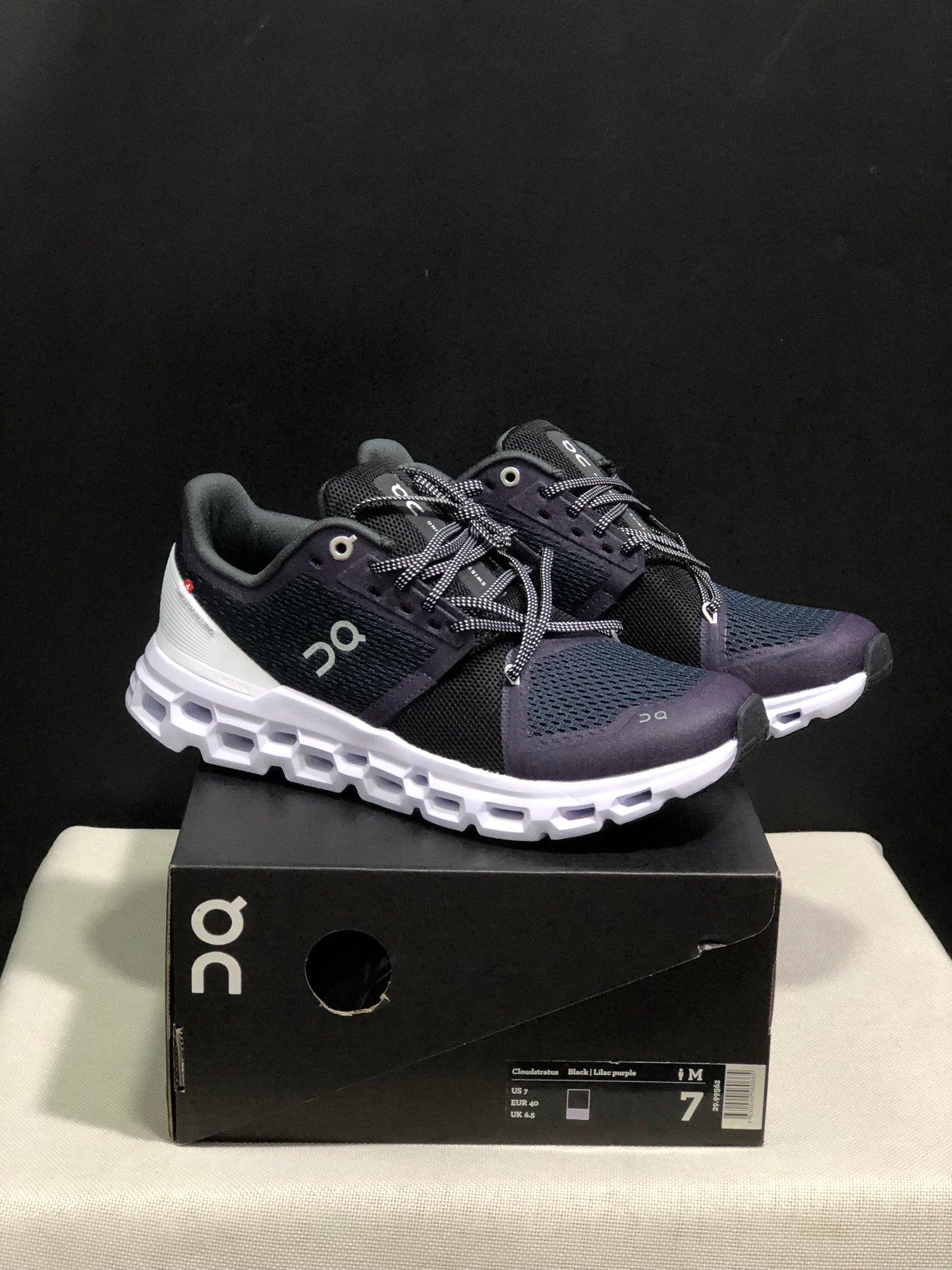 On Running Cloudstratus Shock-Absorbing And Breathable Running Shoes Black/Dark Purple