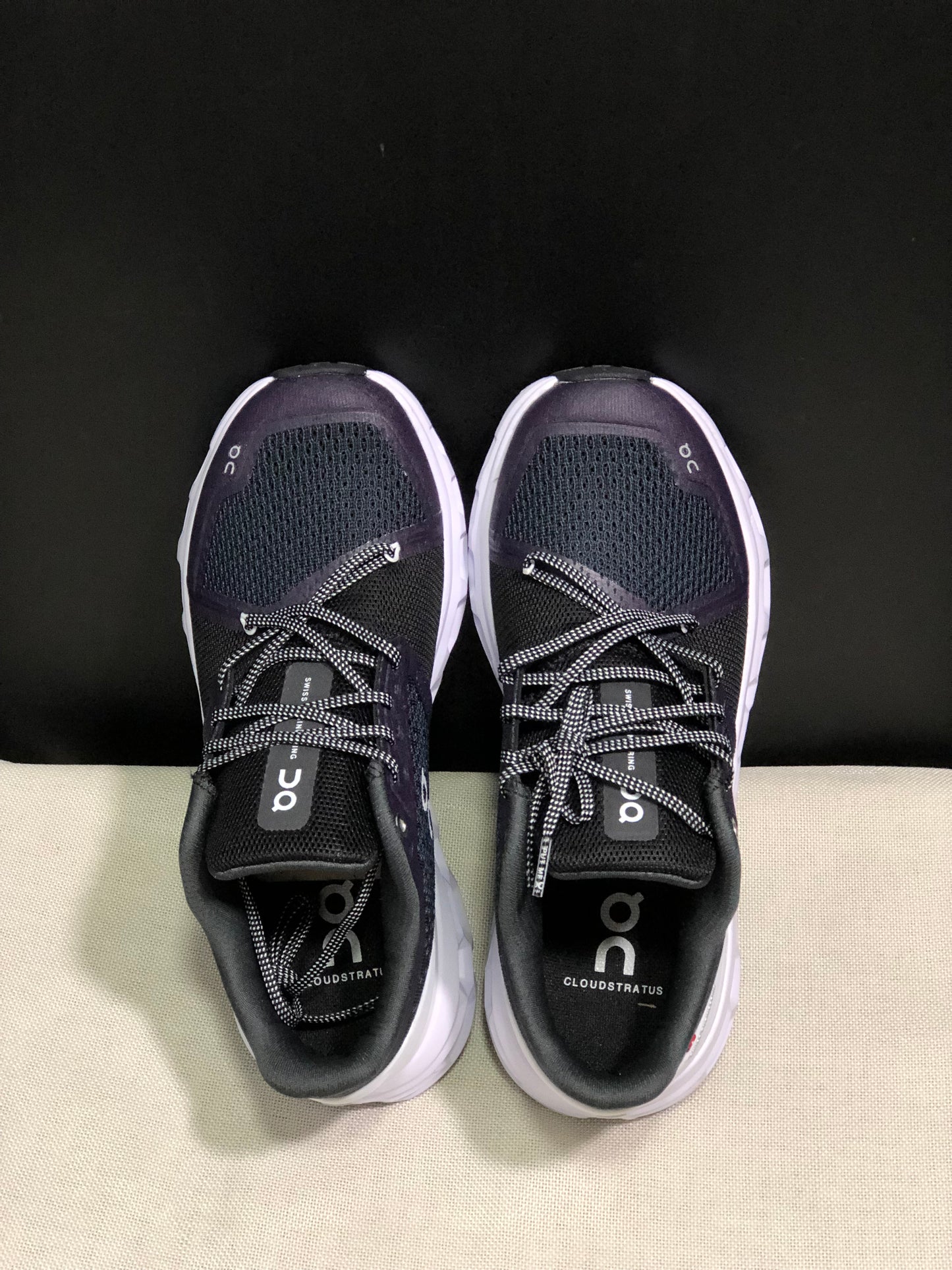 On Running Cloudstratus Shock-Absorbing And Breathable Running Shoes Black/Dark Purple