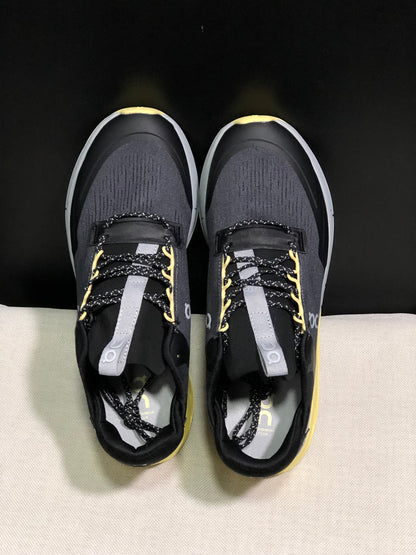 On Running Cloudnova Flux Comfortable Running Shoes Black/Yellow