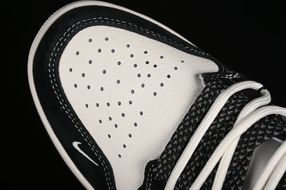 Nike Air Jordan 1 Retro Low Black Sole White Black Sneakers