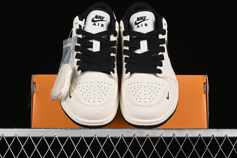 Nike Air Jordan 1 Low Black Sole White Black Sneakers