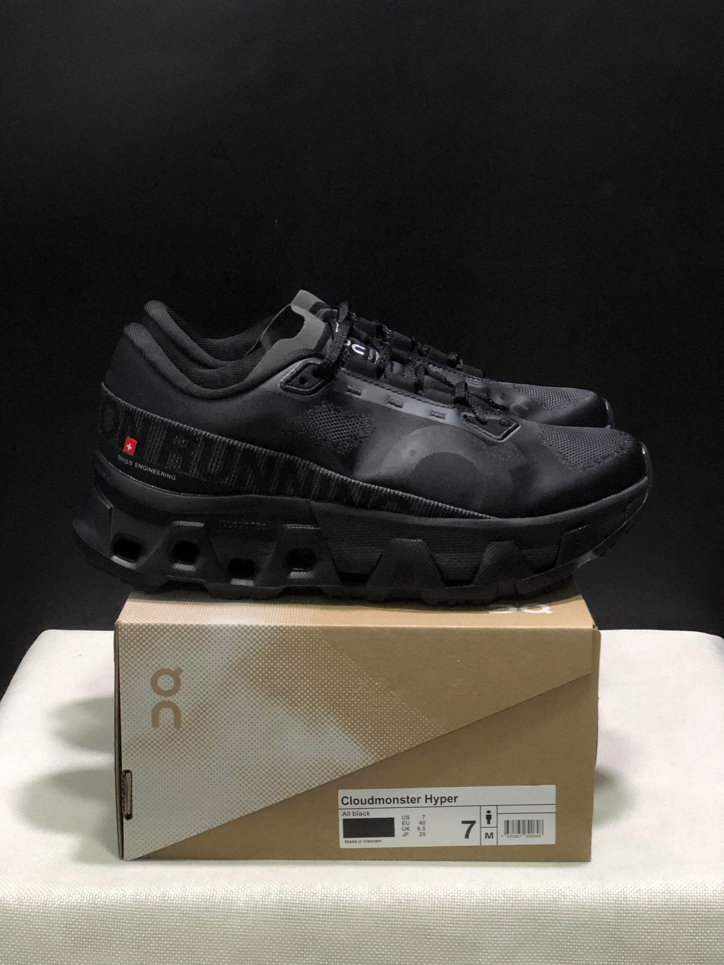 On Running Cloudmonster Hyper Running Shoes All Black