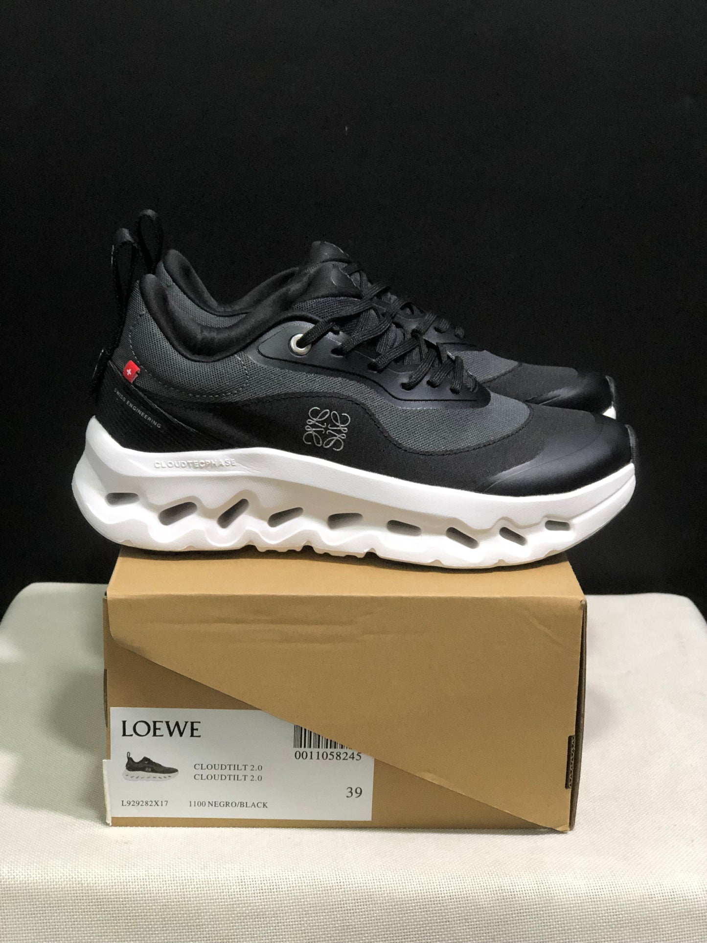LOEWE x On Running Cloudtilt 2.0 Casual Sports Shoes Black/White