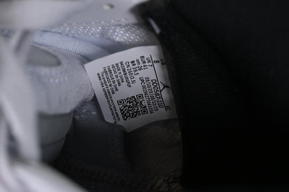 Nike Air Jordan 5 Retro Metallic SilverI White Sneakers