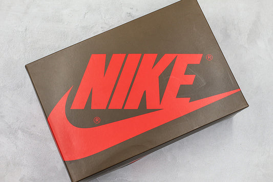 Nike Air Jordan 1 Retro High OG Travis Scott Dark Mocha Sneakers