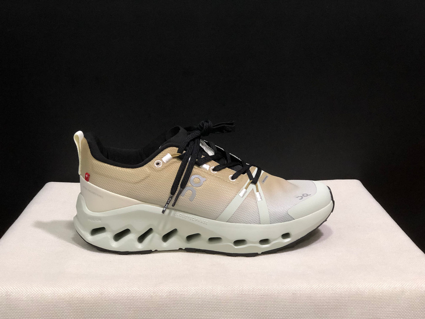 On Running Cloudsurfer Trail Waterproof Comfortable And Breathable Running Shoes Safari/Mineral