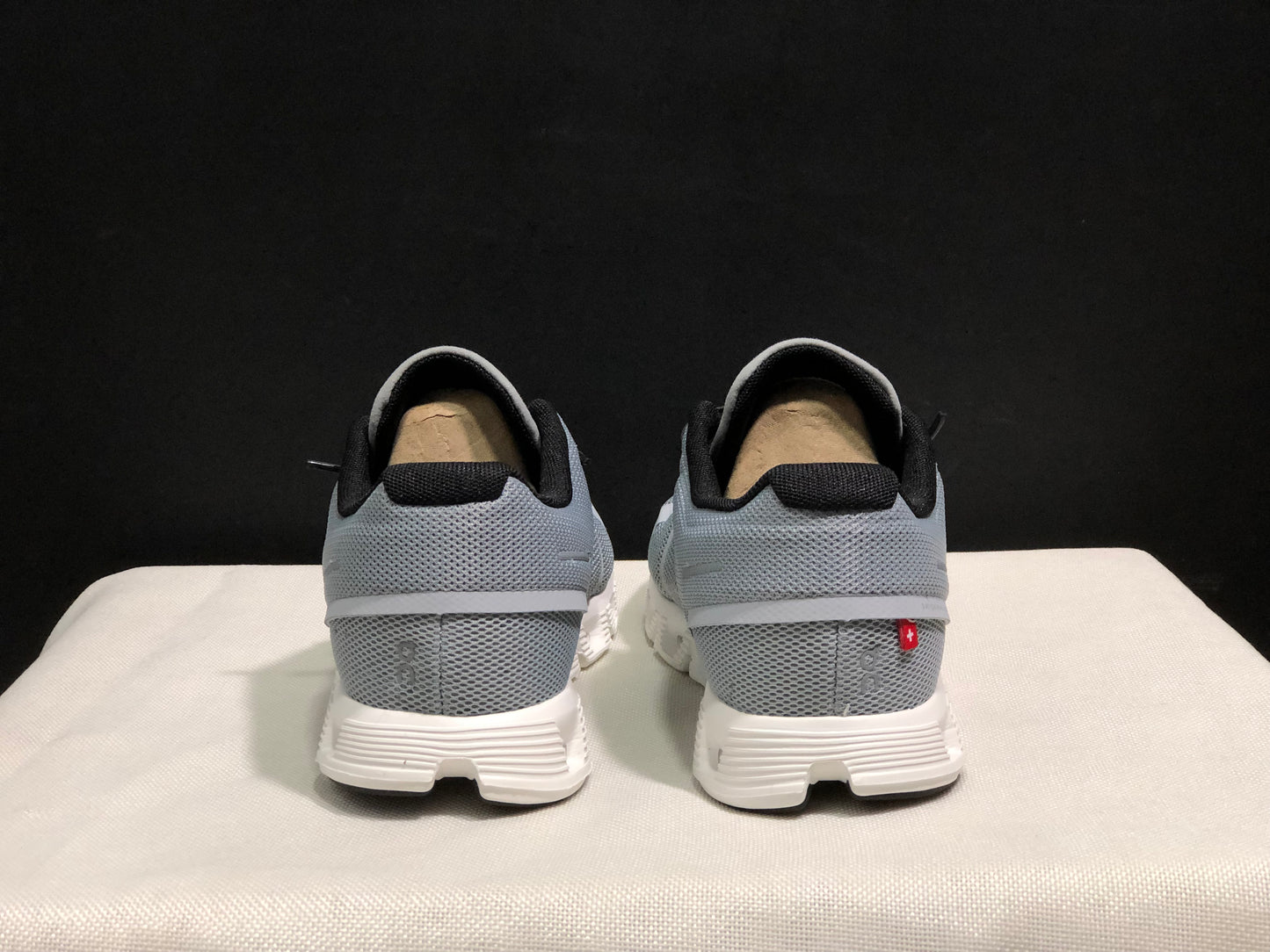 On Running Cloud 5 Lightweight Running Shoes Alloy Grey