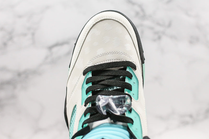 Nike Air Jordan 5 Retro White Island Green Sneakers