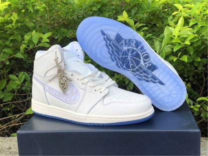 Nike Air Jordan 1 Retro High Neutral Grey Sneakers Dior Joint Edition