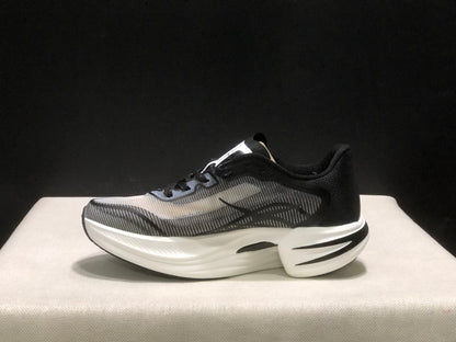 Hoka One One Cielo X1 2.0 Low-top Running Shoes Sneakers White/Black