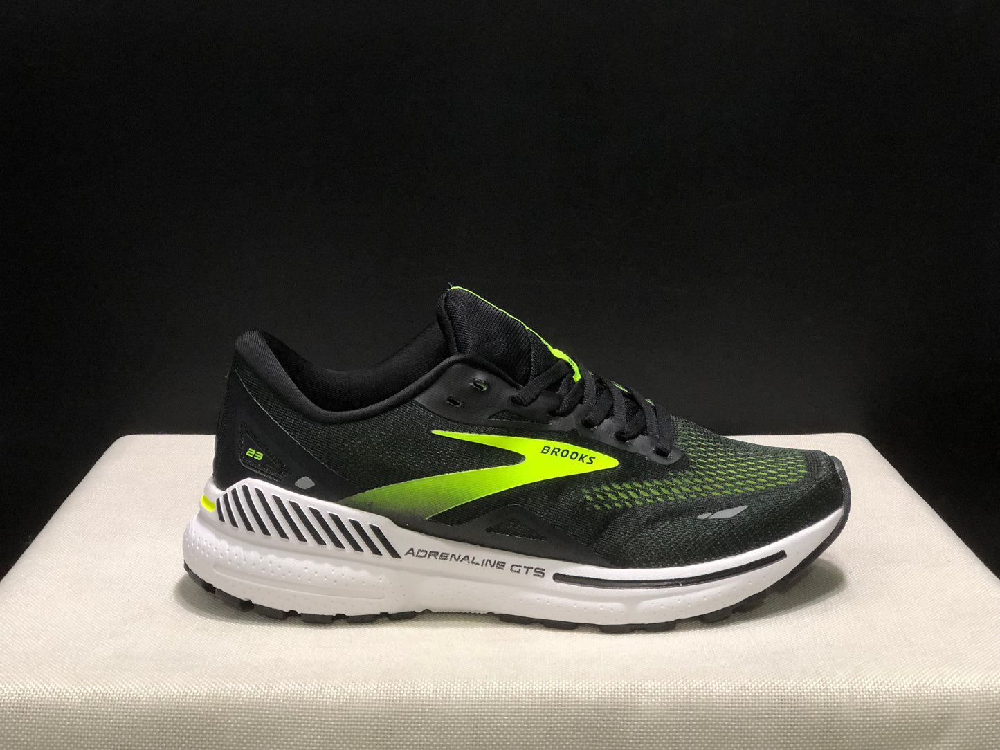 Brooks Adrenaline GTS 23 Shock-absorbing Wear-resistant Low-top Running Shoes Black/Green