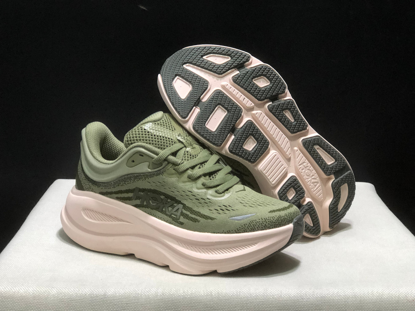 Hoka One One Bondi 9 Comfortable Low-top Running Shoes Sneakers Green