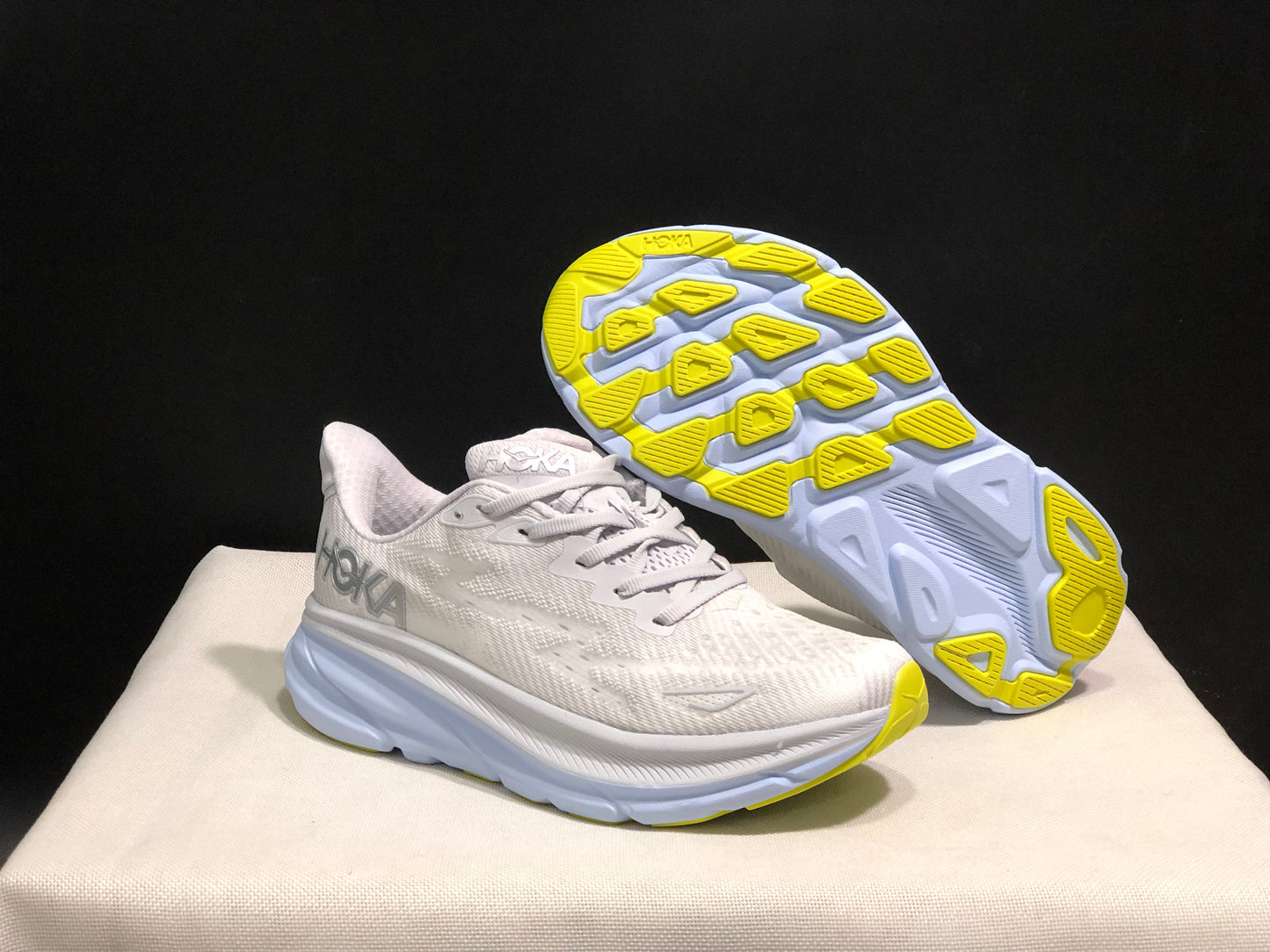 Hoka One One Clifton 9 Running Shoes Athletic Shoes Sneakers White
