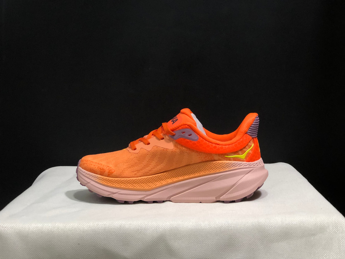 Hoka One One Challenger 7 Shock-absorbing Breathable Running Shoes Sneakers Orange