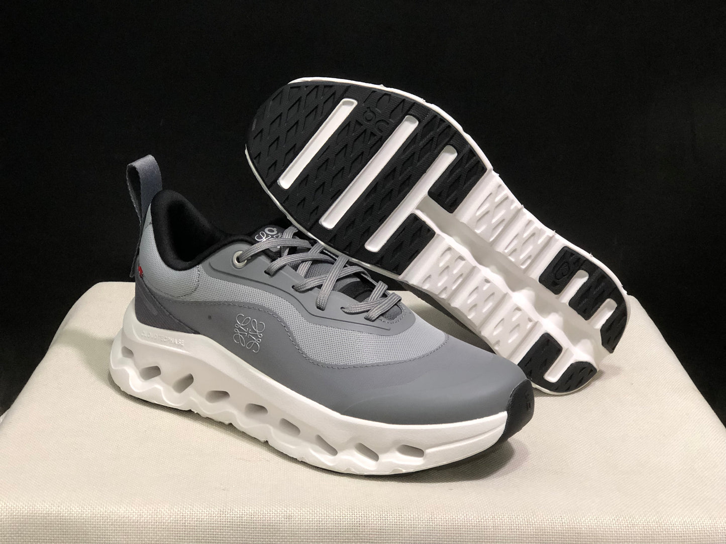LOEWE x On Running Cloudtilt 2.0 Casual Sports Shoes Wolf Grey