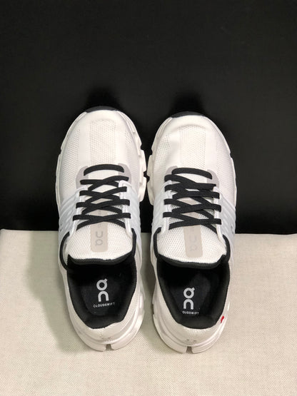 On Running Cloudswift 3 Trendy And Comfortable Running Shoes White/Black