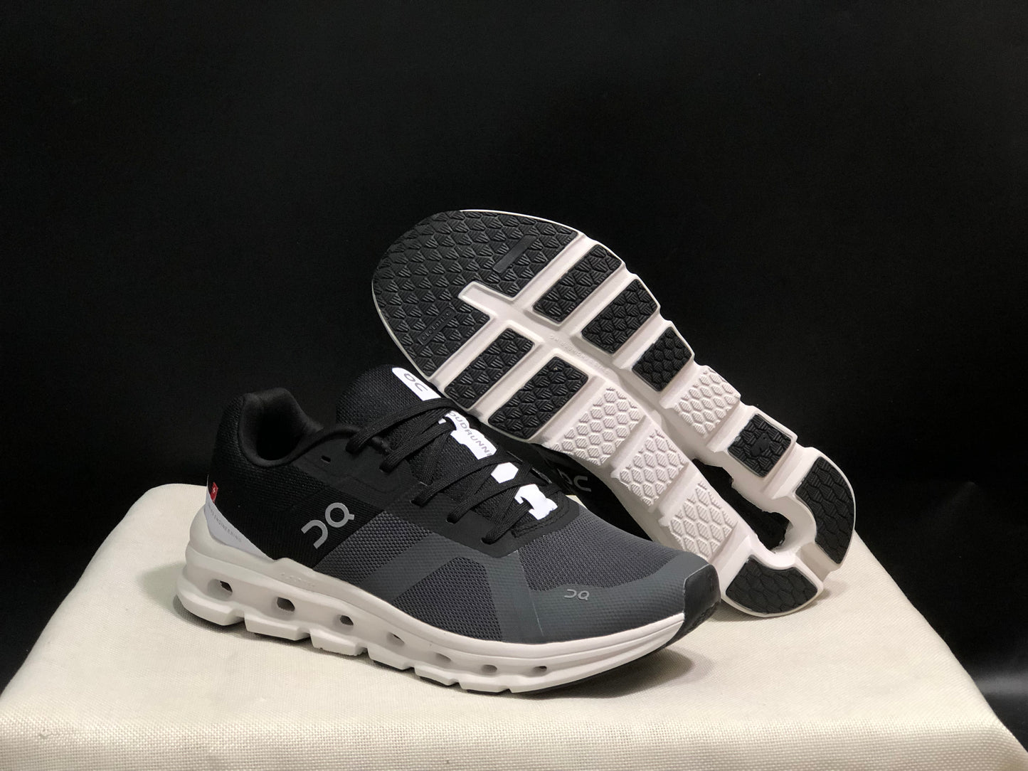 On Running Cloudrunner Anti-Slip Sports Running Shoes Black/Dark Grey
