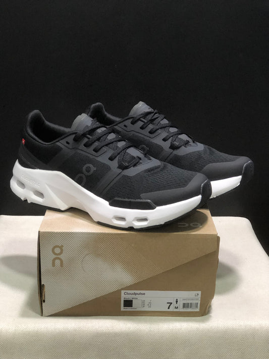 On Running Cloudpulse Comfortable Running Shoes Black/White