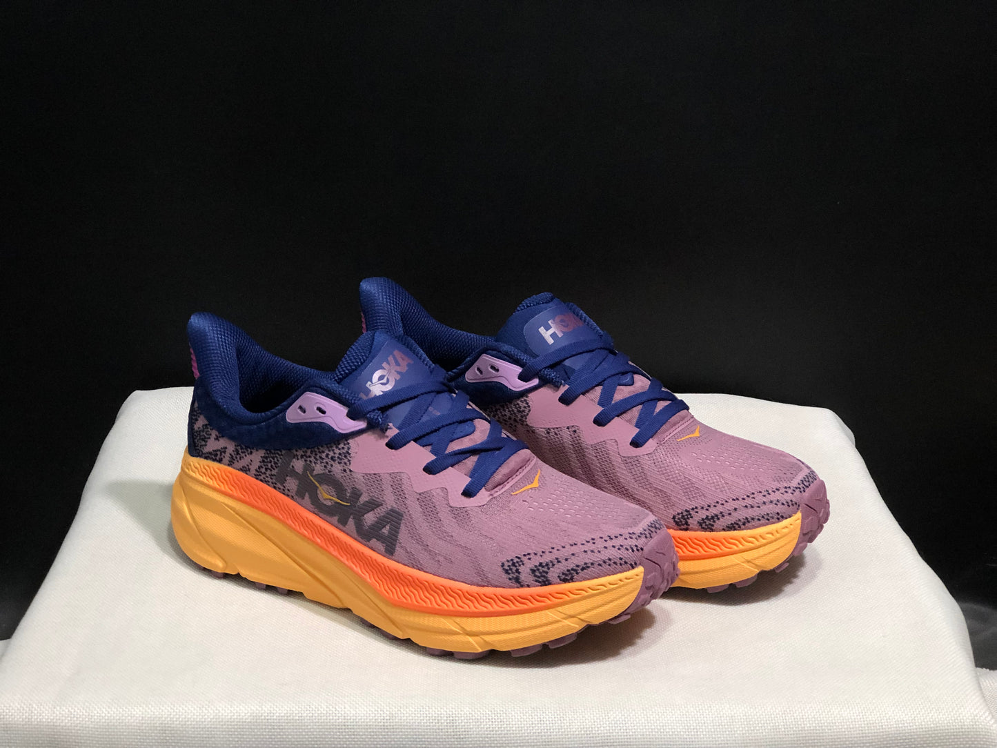 Hoka One One Challenger 7 Shock-absorbing Breathable Running Shoes Sneakers Pink