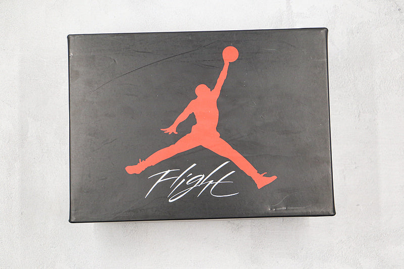 Nike Air Jordan 4 Retro Taupe Haze Sneakers