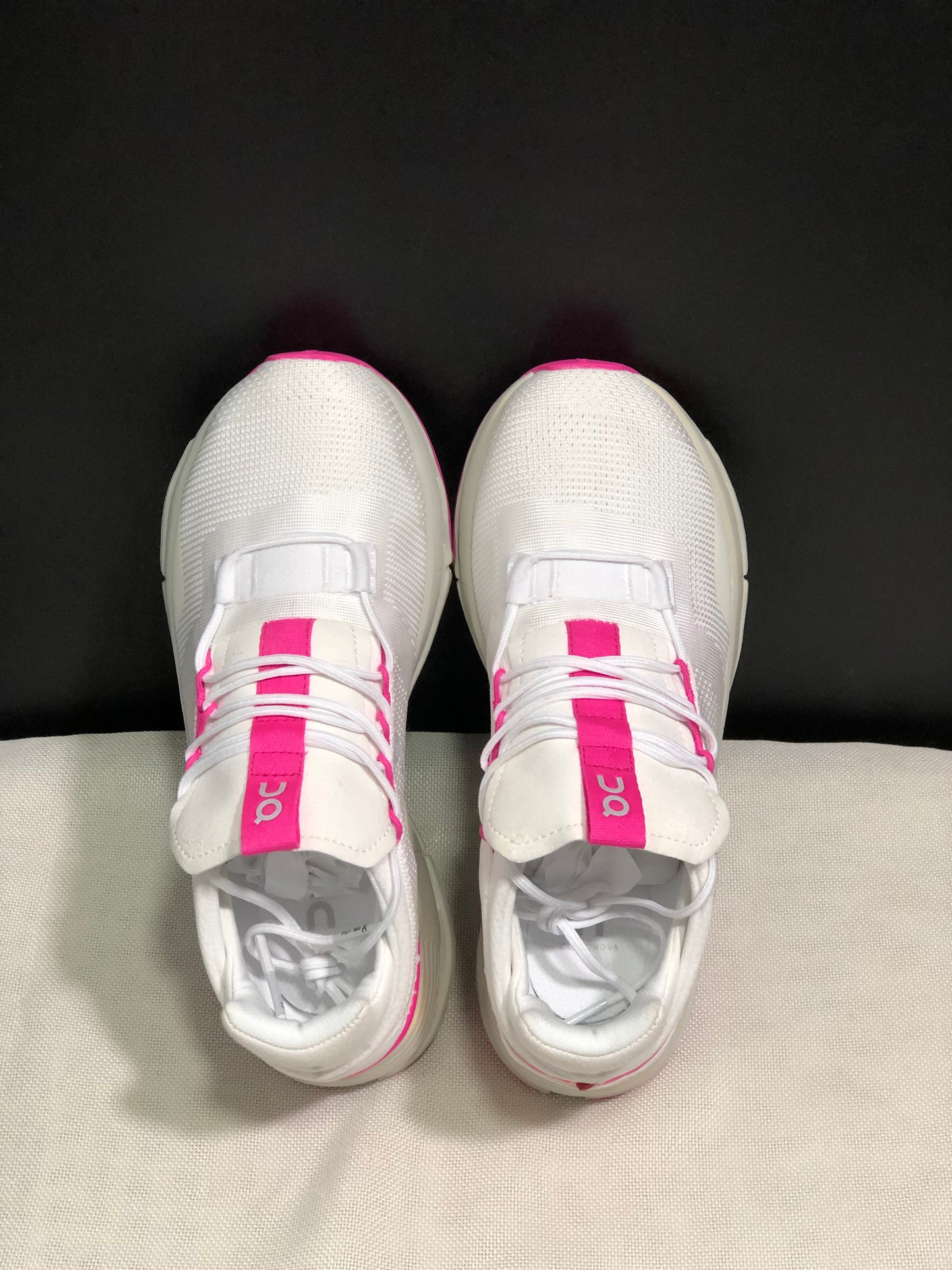 On Running Cloudnova Lightweight Sports Casual Shoes White/Rose Red