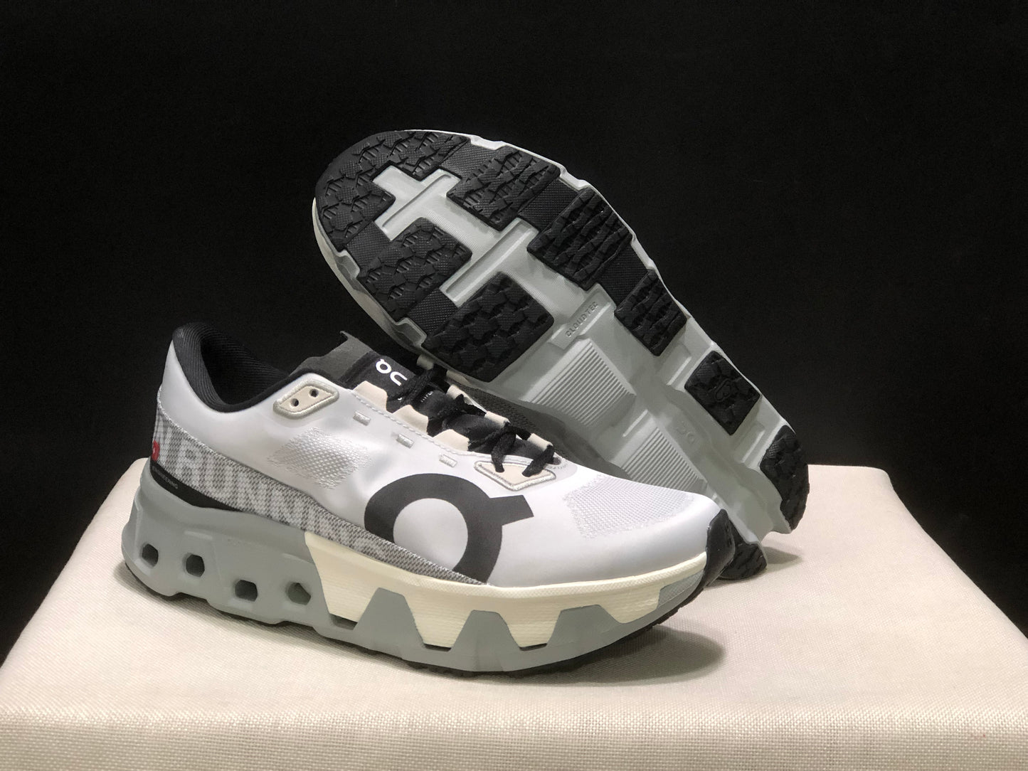 On Running Cloudmonster Hyper Running Shoes Light Grey/Black