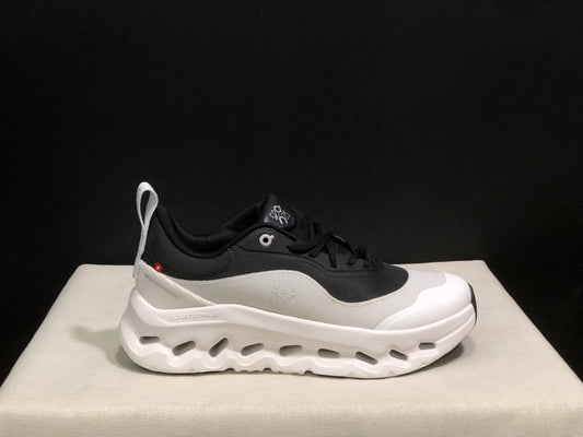 LOEWE x On Running Cloudtilt 2.0 Casual Sports Shoes White/Black