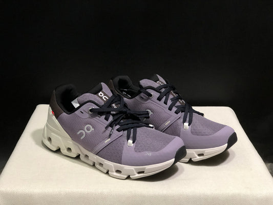 On Running Cloudflow 4 Shock-Absorbing And Wear-Resistant Running Shoes Shark/Pearl