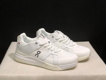 On Running The Roger Clubhouse Pro Anti-Slip Sports Shoes All White