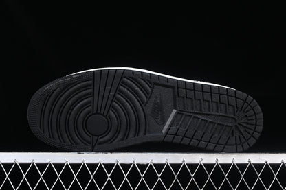 Nike Air Jordan 1 Mid SE Black Light Smoke Grey Sneakers