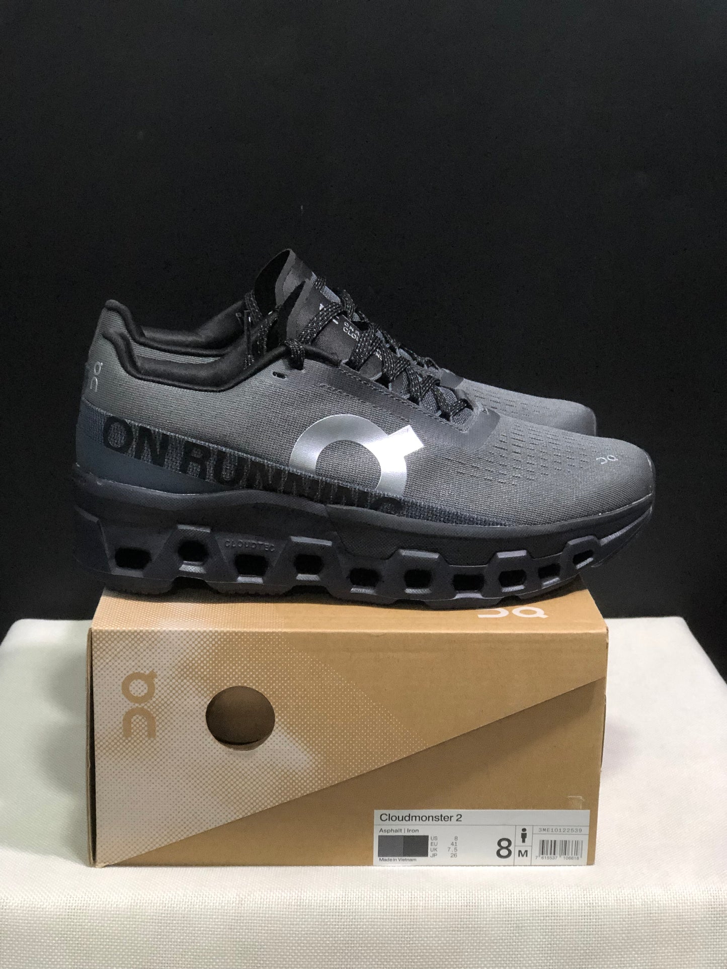 On Running Cloudmonster 2 Shock-Absorbing And Breathable Running Shoes Dark Grey/Black