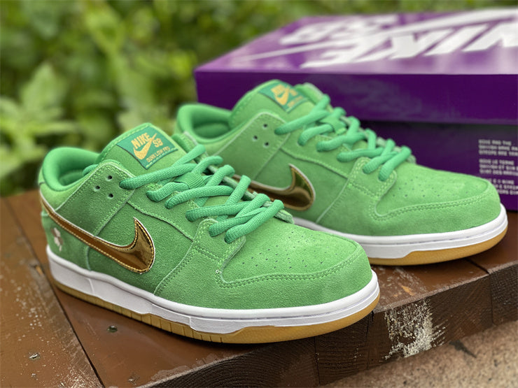 Nike SB Dunk Low Pro St. Patrick's Day 2022 Green Sneakers