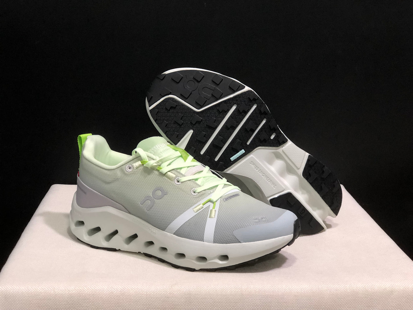 On Running Cloudsurfer Trail Waterproof Comfortable And Breathable Running Shoes Lima/Mineral