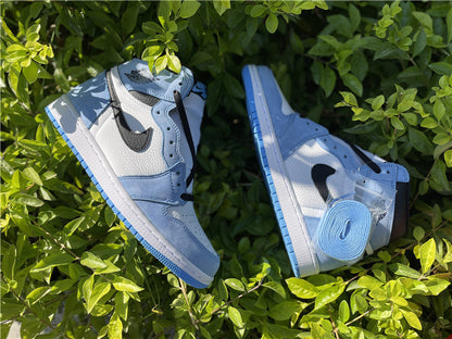 Nike Air Jordan 1 Retro High OG University Blue Sneakers