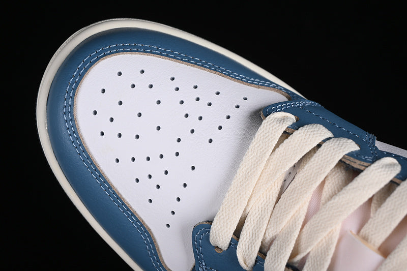Nike Air Jordan 1 Low Ivory White Armory Navy Sneakers