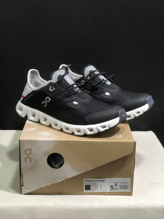 On Running Cloud 5 Coast Convenient And Breathable Running Shoes Black/Mist White