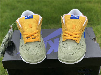 Nike Dunk Low Premium SB Puff-n-Stuff Green Sneakers