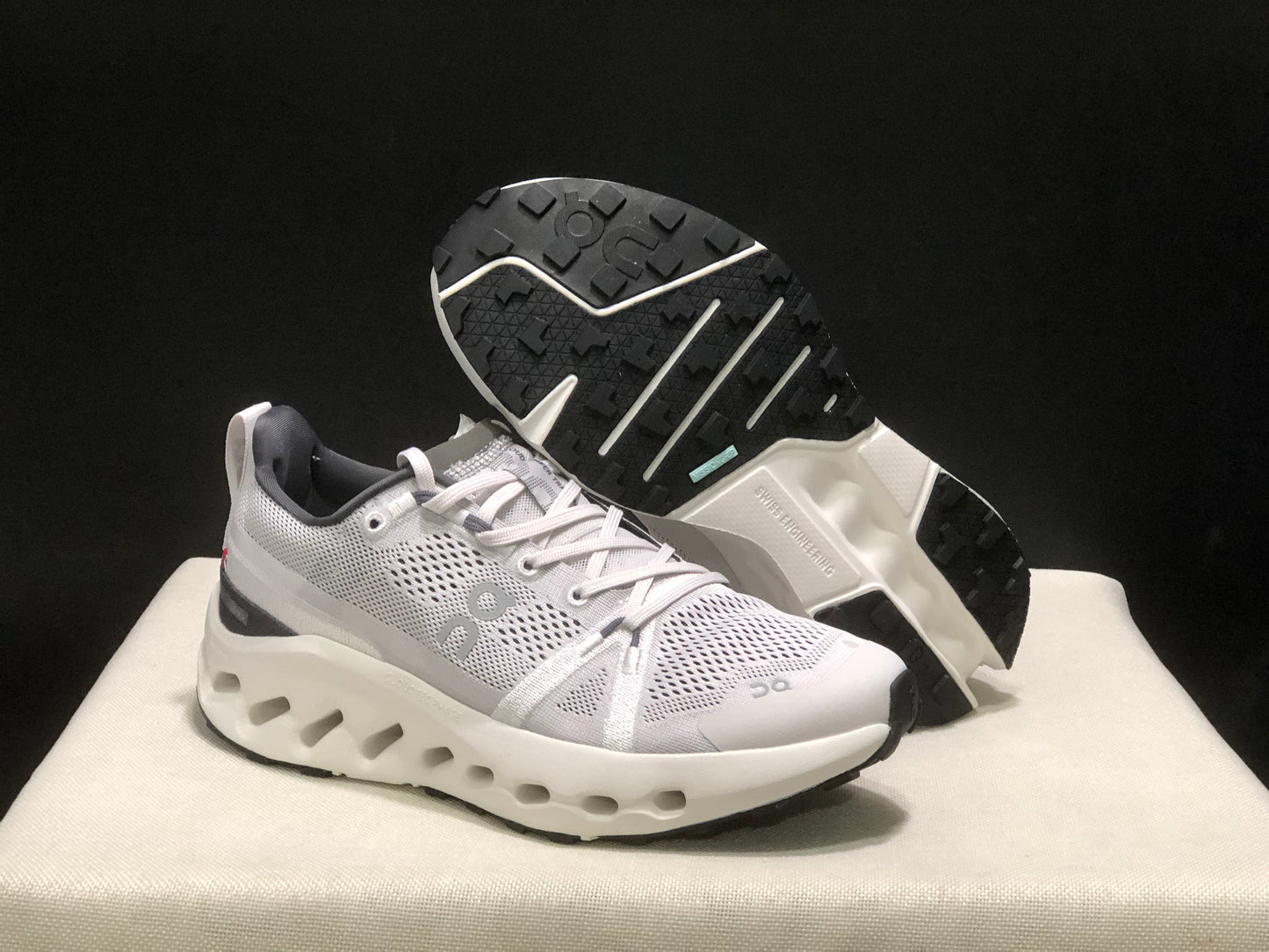 On Running Cloudsurfer Trail Waterproof Comfortable And Breathable Running Shoes Light Grey