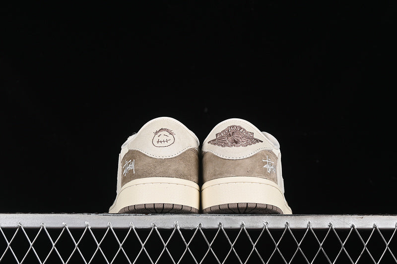 Travis Scott Fragment Design Nike Air Jordan 1 Low OG SP Beige Khaki Sneakers