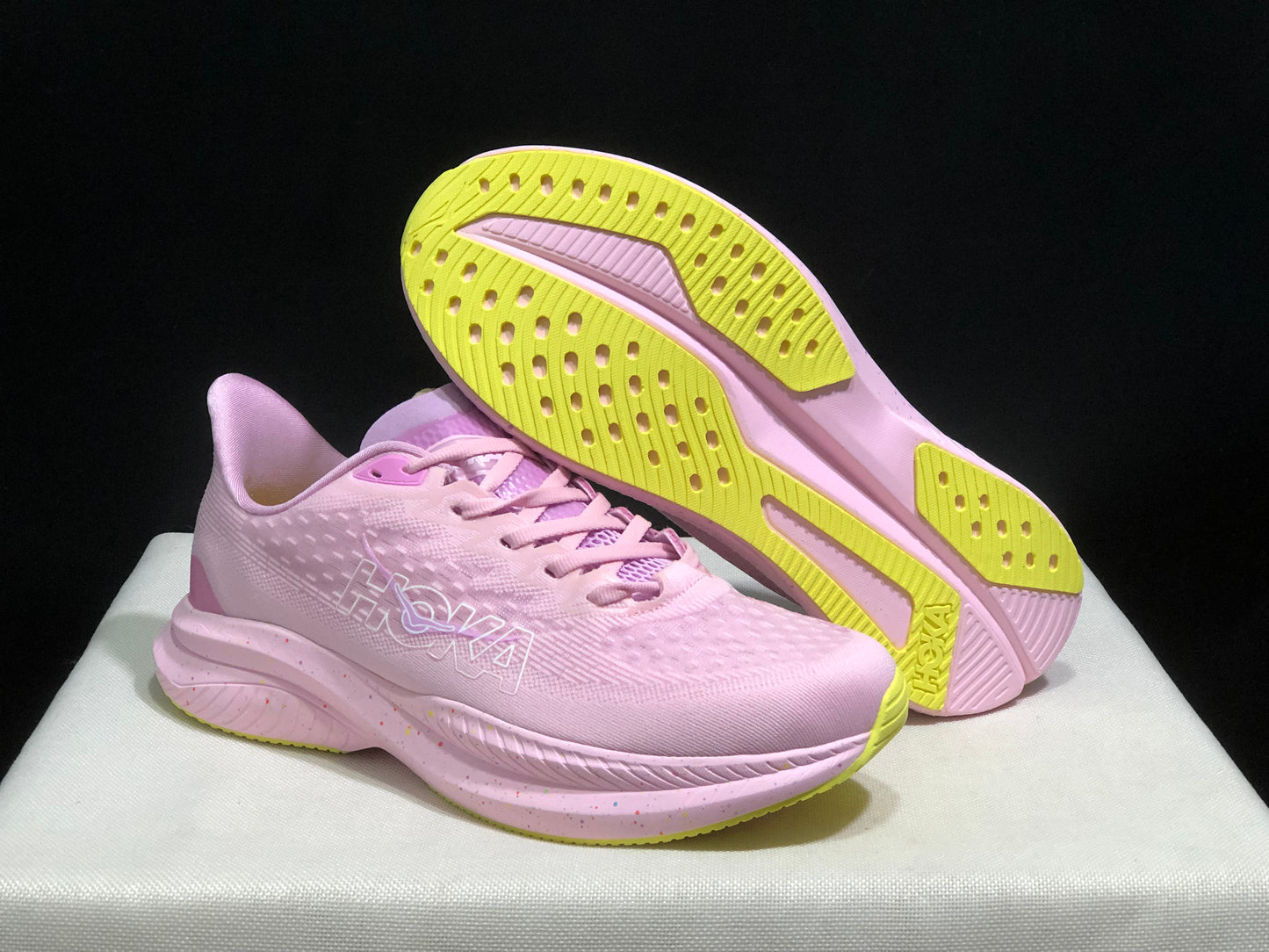 Hoka One One Mach 6 Wear-resistant Breathable Low-top Running Shoes Sneakers Pink