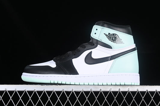 Nike Air Jordan 1 Retro High OG Cream Green Black White Sneakers