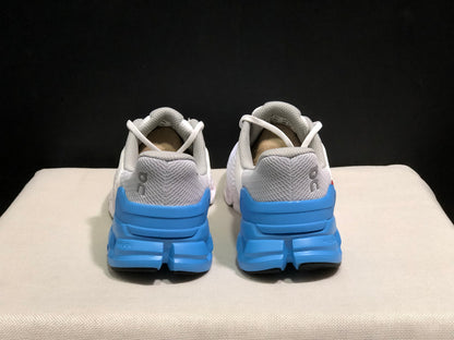 On Running Cloudflyer Shock-Absorbing Running Shoes White/Light Grey/Blue