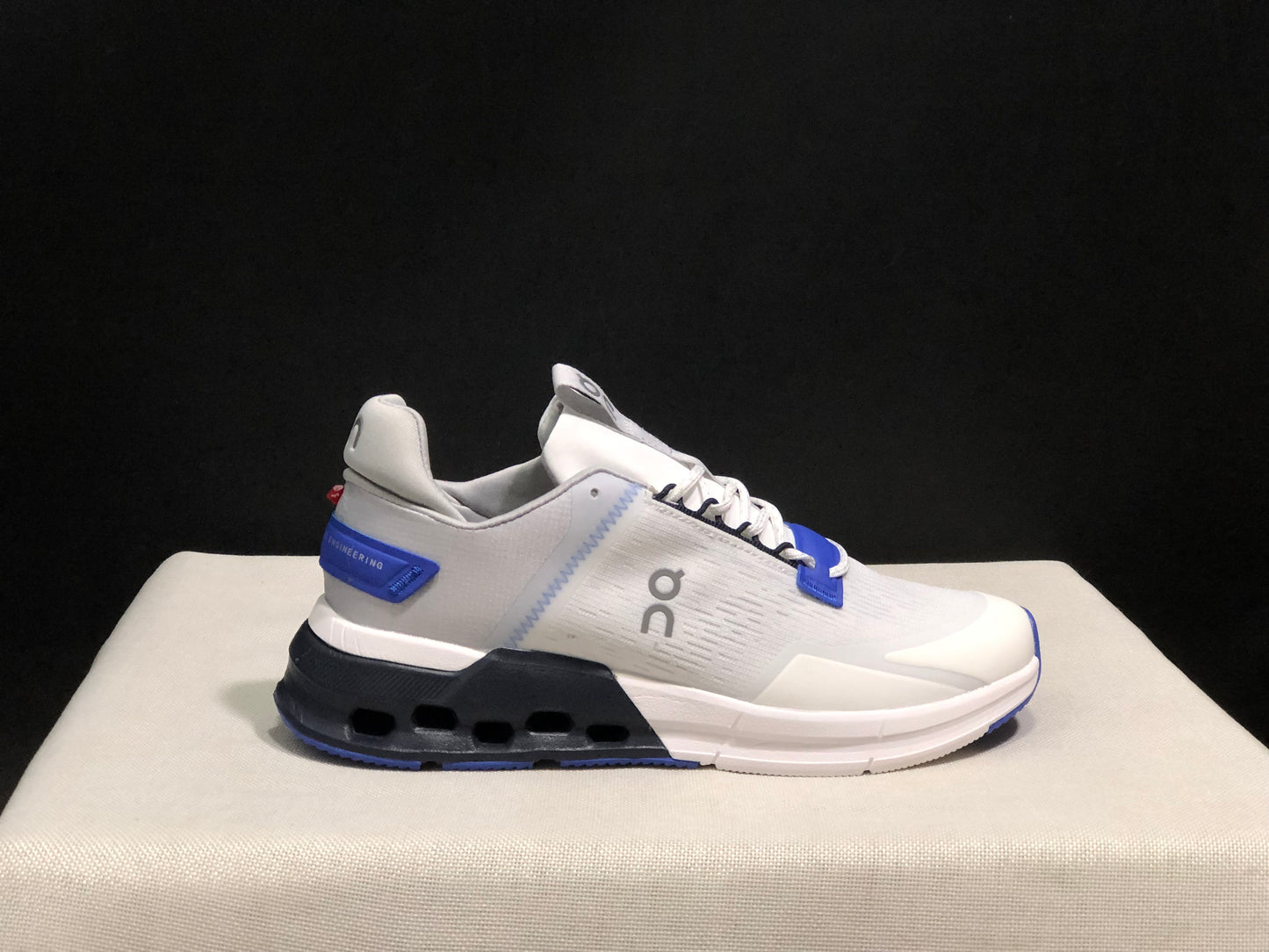 On Running Cloudnova Flux Comfortable Running Shoes White/Blue