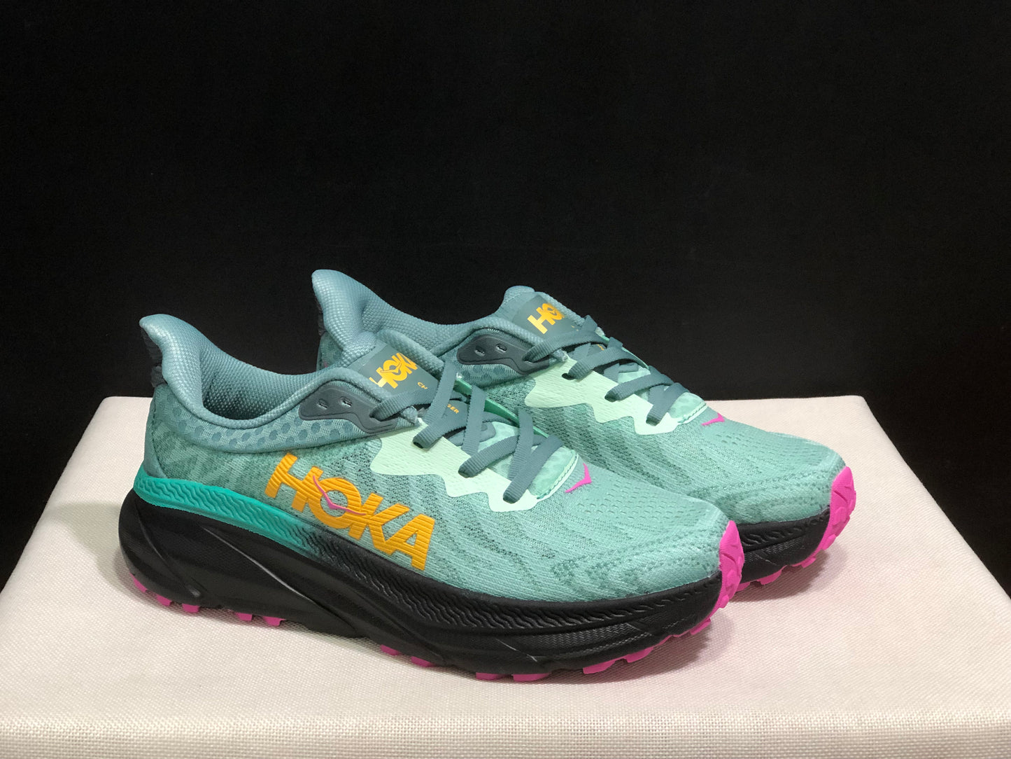 Hoka One One Challenger 7 Shock-absorbing Breathable Running Shoes Teal Sneakers